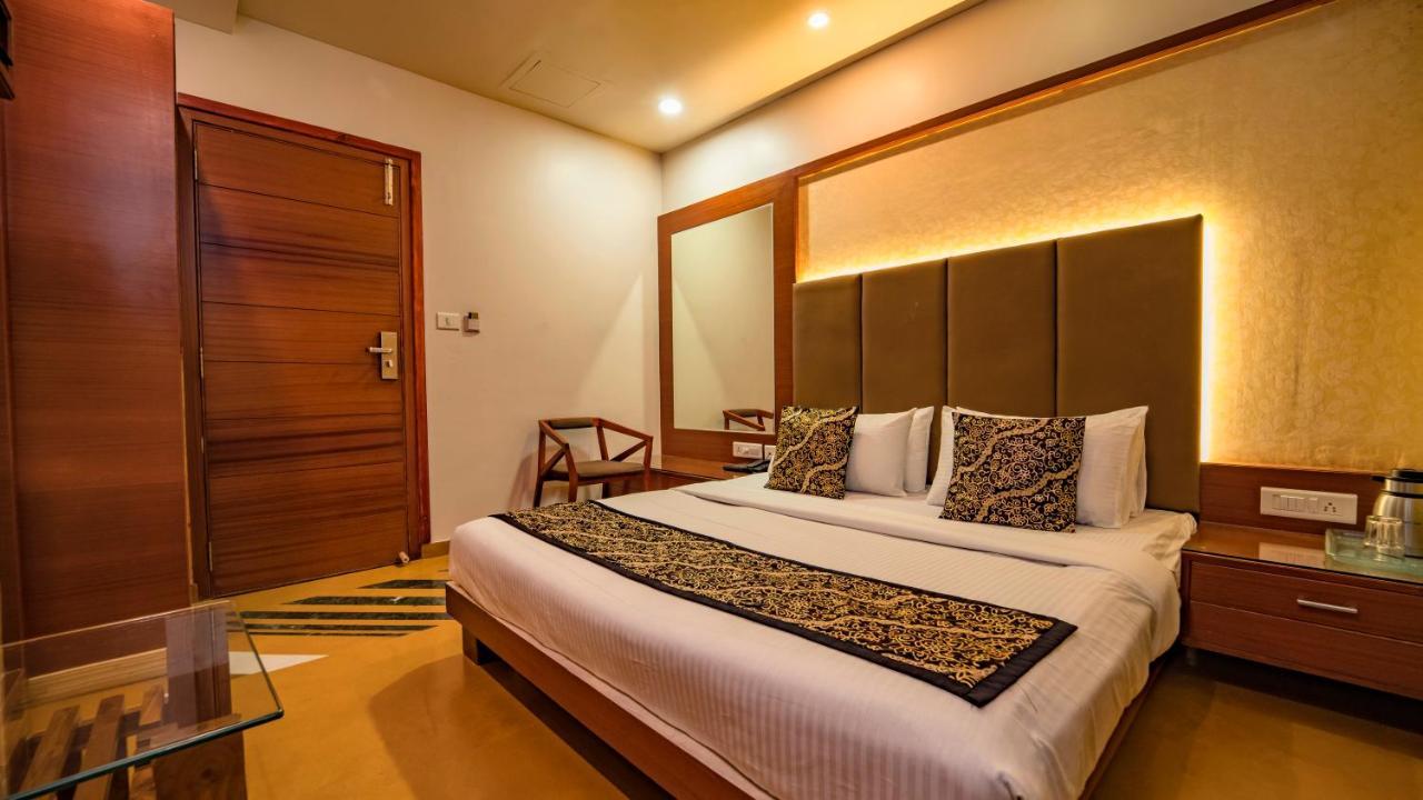 Hotel Uddhav A Family 3*